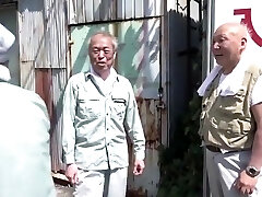 Gorgeous woman sex on bus