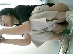 japanese girls go to ***
