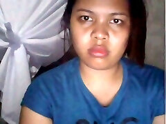 This amateur hoe is a B grade masturbator but she's got time to become better