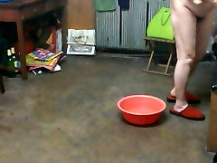 Chinese grannie in the bath 2