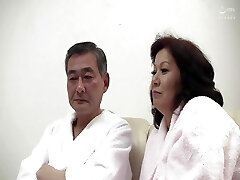 M646G13 The story of the salacious affair of studs and women who reach mature is the stimulus to make the couple happy