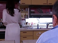 [nsps-641] A Confident Erotic Story Of A Reversed Married Couple A Young Man Took Her As A Cuckold - Ichijou Kimika And Kimika Ichijo