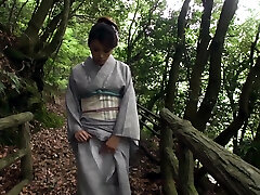 JAV outdoor exposure in kimono followed by oral Subtitles