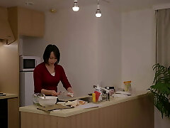 When his Gf travels, he secretly has sex
