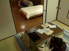 PT4 Secretly mischief on the unprotected lower assets in the kotatsu!