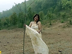 Indian Well-known Adult Actress Outdoor Sex !!