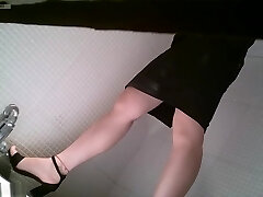 Asian casting: Sexy young Asian woman gets down and dirty