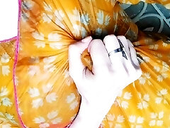 Indian Mature Stepmom penetrating in bathroom in Hindi