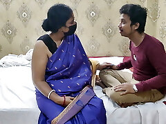 Indian Hot Stepmom Got Caught While Taking To Her Bf By Stepson hard ravage