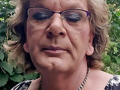 solo godendo di un fumo fuori