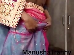 Remove my saree - Desi Escort girl Manusha T-girl revealing 