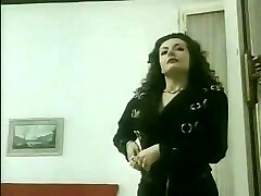 Mature brunette Jessica Rizzo in hardcore antique ass fucking action