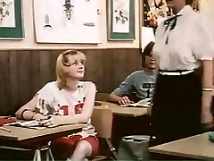 lehrer zeigt ihre schüler über sex (ficken lektion)