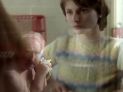 isabelle huppert, anna baldaccini, nicole wicht & catherine freiburghaus - sauve qui peut (1980)