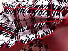 chica alemana tetona y caliente de pelo oscuro tomando una polla en su ano