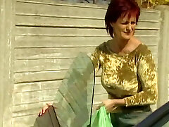 گربه وحشی پشمالو را دوست دارد بزرگ دیک