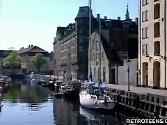 retro teen paar haben eine heiße hardcore-bang retro teen paar haben eine heiße hardcore-bang