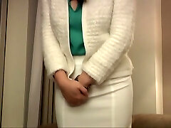 Horny Japanese whore Maika Asai in Nasty milf, handjobs JAV video