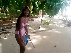 HD thai dame gets caught giving deepthroat throatpie by tourists