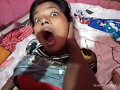 कदम पत्नी धोखा सेक्स घर का बना सेक्स