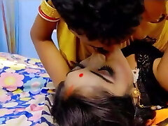 बड़े स्तन लड़की उसके देवर