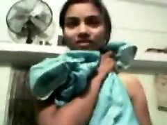 Indian Teenie Girl Teasing Her Naked Body