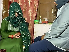 Rock-hard Anal  boss ne  assistant  ko salary badane ka jhasa dekae chudai kari 