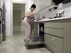 My dick got hard when I witnessed my stepmother's meaty ass.