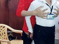 Sumptuous staff ko dono boss milke choda