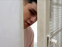 कोलम्बियाई सौतेला भाई देखता है उसकी सौतेली बहिन स्पर्श उसे तंग बिल्ली अश्लील में स्पेनिश