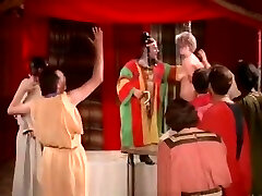 女性奴隶学习他们的地方(1970年代复古)