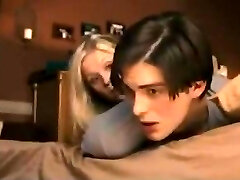 Pegging couple mainstream