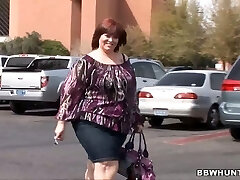 SBBW Jezzebel Joli es follada muy duro por el calor templado calvo loco