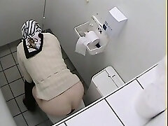 Granny got her ass on toilet voyeur vid while pissing