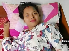 la reina de chorros madhu bhabhi recibió múltiples chorros durante la digitación de su vecino