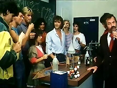 Anne Karna lovemaking - Heisse Schulmadchenluste (1984)