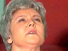Grannie rolls her eyes because a big cock is stuck in her culo