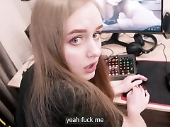 Daddy Aggressively Fucks Daughter Who Didn't Expect Him to Come