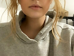 #Teen #Girl tears up herself 