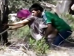 Arab Couple Caught In Garden