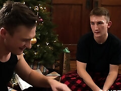 Gigantic brother takes little brother's virginity!