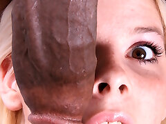Huge dark-hued cock makes young Kinzy Jo very afraid