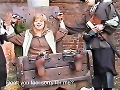 Renfaire Tickling (3)