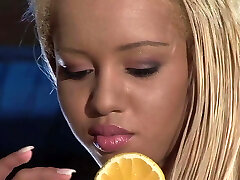 Two lesbians fuck each other and Boroka Bolls has anal hook-up