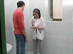 Mature fat grannie gets her fuckbox slamed in the bathroom