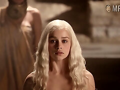 Taking a hot bath blonde babe Emilia Clarke uncovers her lovely juicy booty