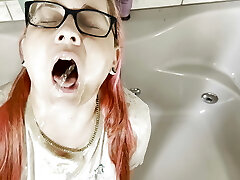 Piss on my side slut and in her facehole