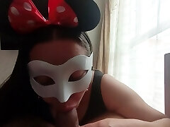 Unsuspecting Boss Gets A Good Sucky-sucky From His Maid