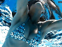 Very sparkly bikini babe Zazie Skymm