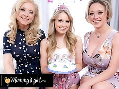 MOMMY'S GIRL - Luxurious Stepgranny Nina Hartley & Stepmother Dee Williams Instructed Me How To Eat Pussies